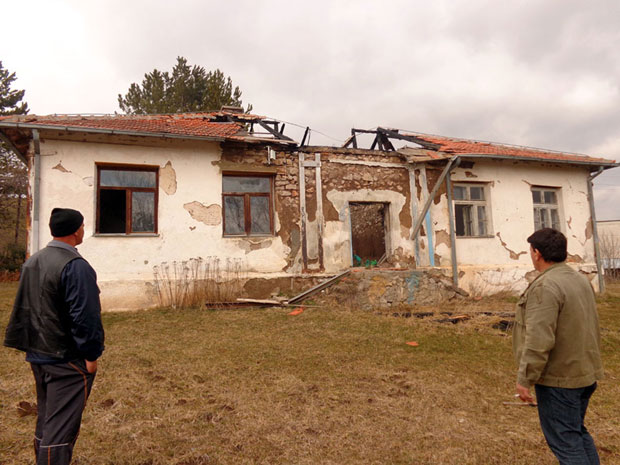 НИЧЕ ШКОЛА НА ПЕШТЕРУ: Нове учионице већ од 1. маја